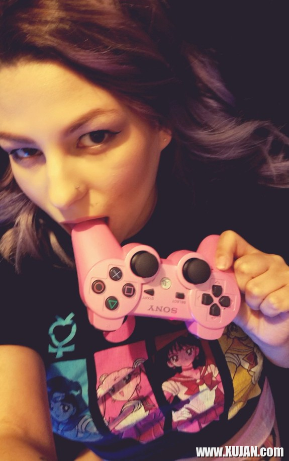 Nerdy horny siroghakan gamer aghjik - Photo #2253748
