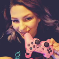 Nerdy horny siroghakan gamer aghjik