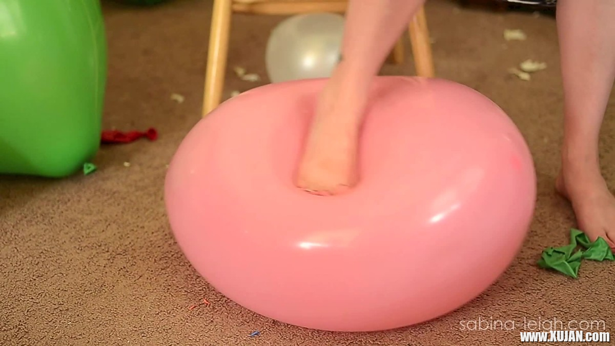 Busty Sabina popping the balloons with her ass feet and nails - Photo #2267243