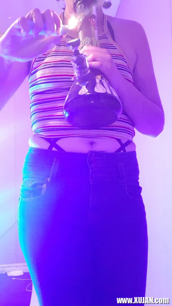 Seqsual Stoner striptiz ev tskhogh bongner - Photo #2284799
