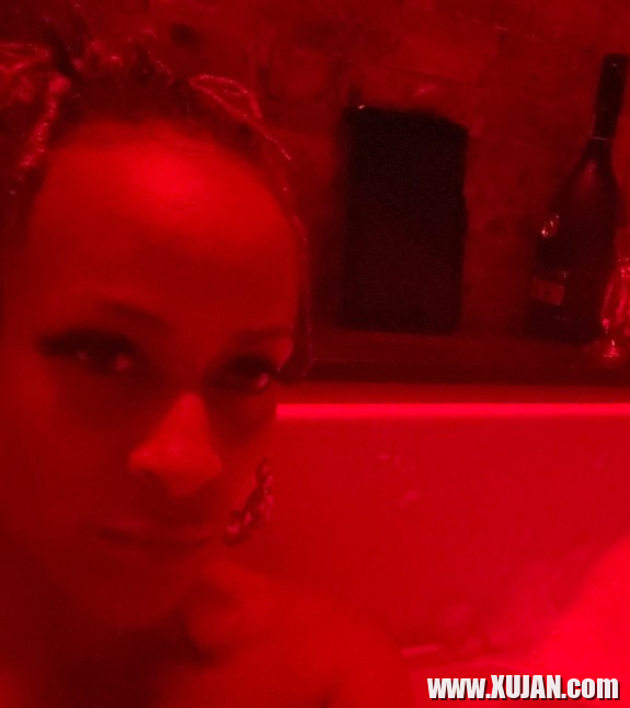 StacyRed Squirter Pro - Photo #2286105