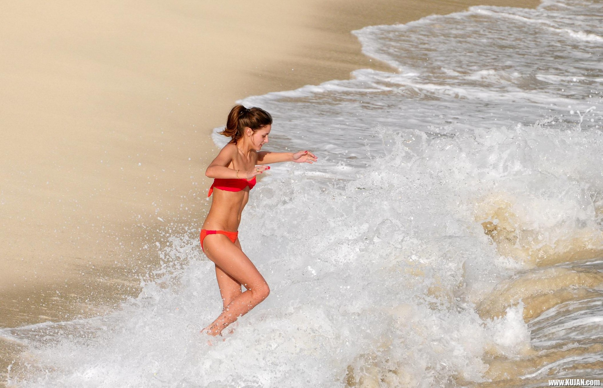 Olivia Palermo in bikini making out with her boyfriend on a beach in St Barts - Photo #2294266