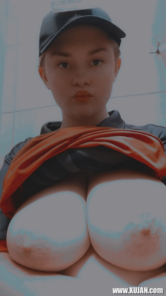 Tittie i nkarner - Photo #2299687