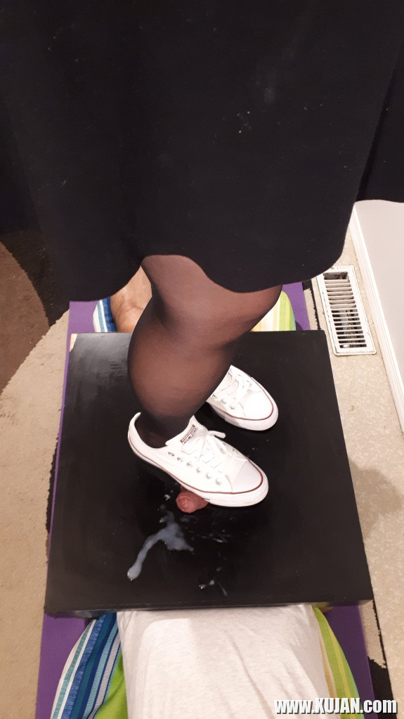 Sneakerjob Cumshots - Photo #2303795
