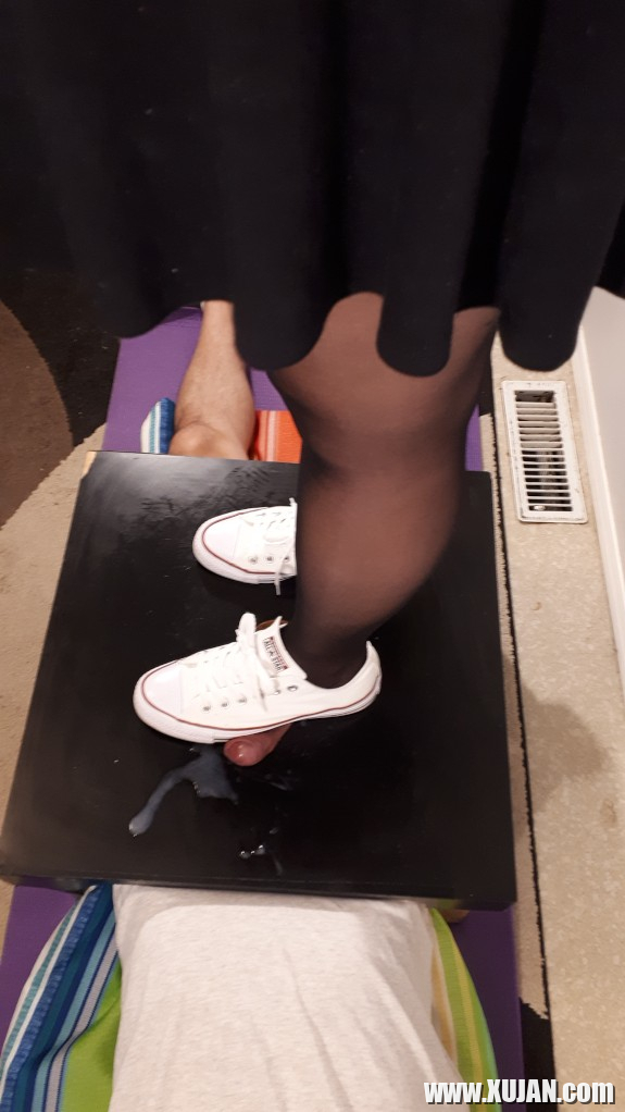 Sneakerjob Cumshots - Photo #2303796