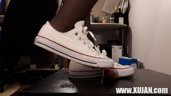 Sneakerjob Cumshots - Photo #2303807