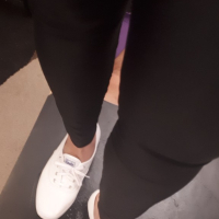 Sneakerjob Cumshots