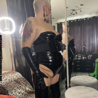SLUT SHIRLEY 613