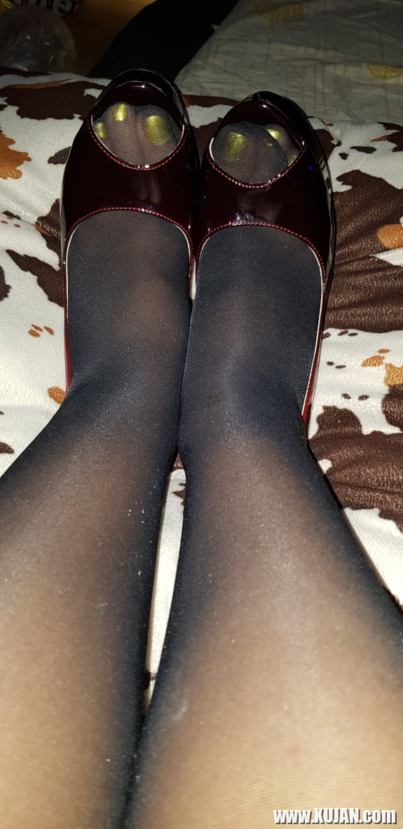 Mrs Suzanne Big Feet Fetish Worship Size 42 And Big Hands - Photo #2319957