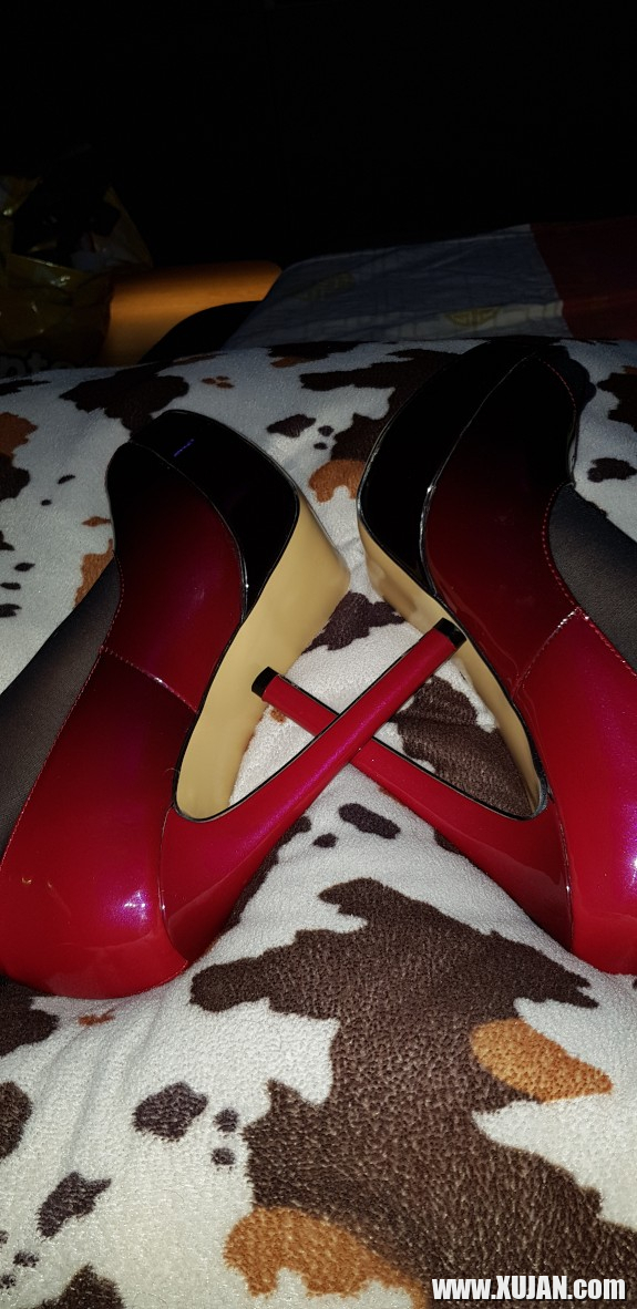 Mrs Suzanne Big Feet Fetish Worship Size 42 And Big Hands - Photo #2319961