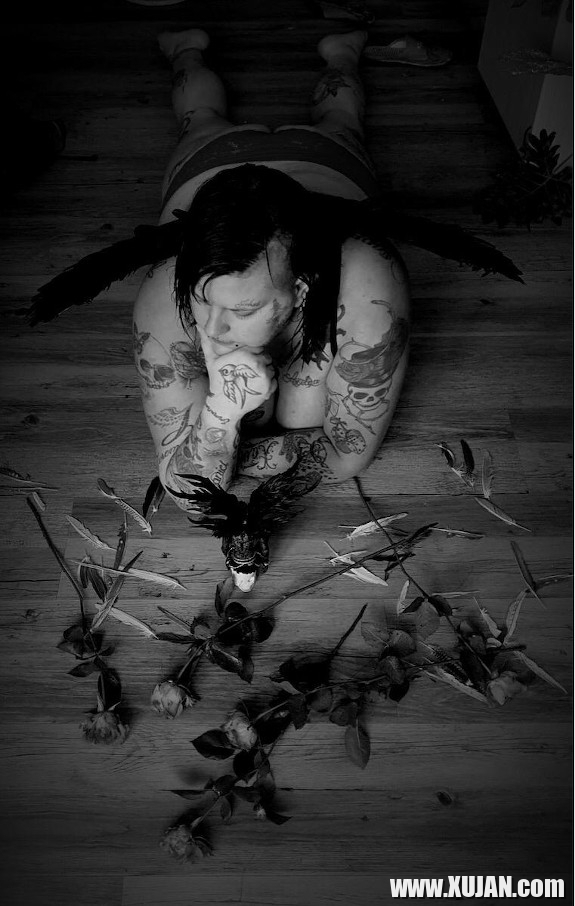 Blackandwith - Photo #2320420