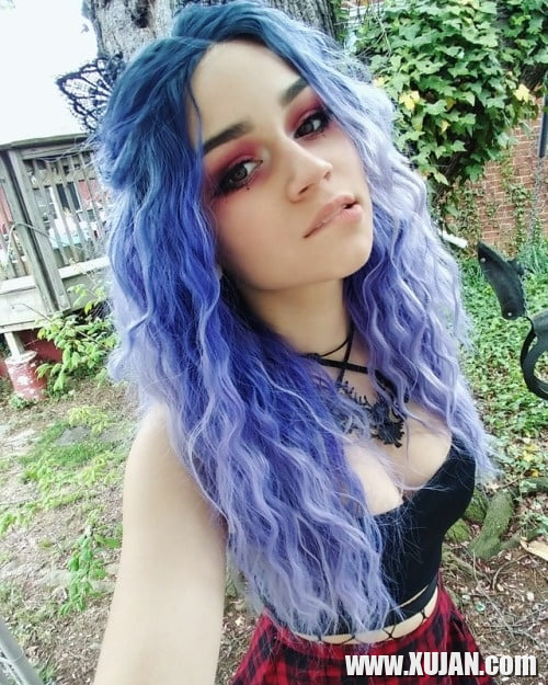 Jerk It With Kylie The Jellyfish - Photo #2341577