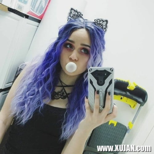 Jerk It With Kylie The Jellyfish - Photo #2341579