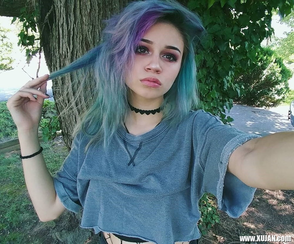 Jerk It With Kylie The Jellyfish - Photo #2341587