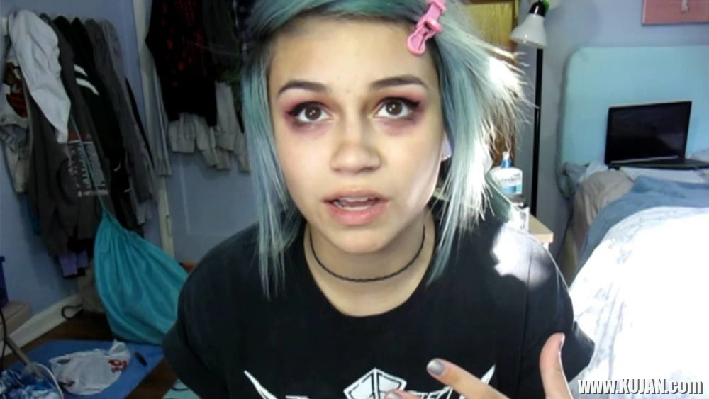 Jerk It With Kylie The Jellyfish - Photo #2341589