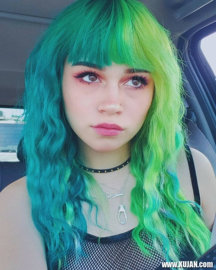 Jerk It With Kylie The Jellyfish - Photo #2341605
