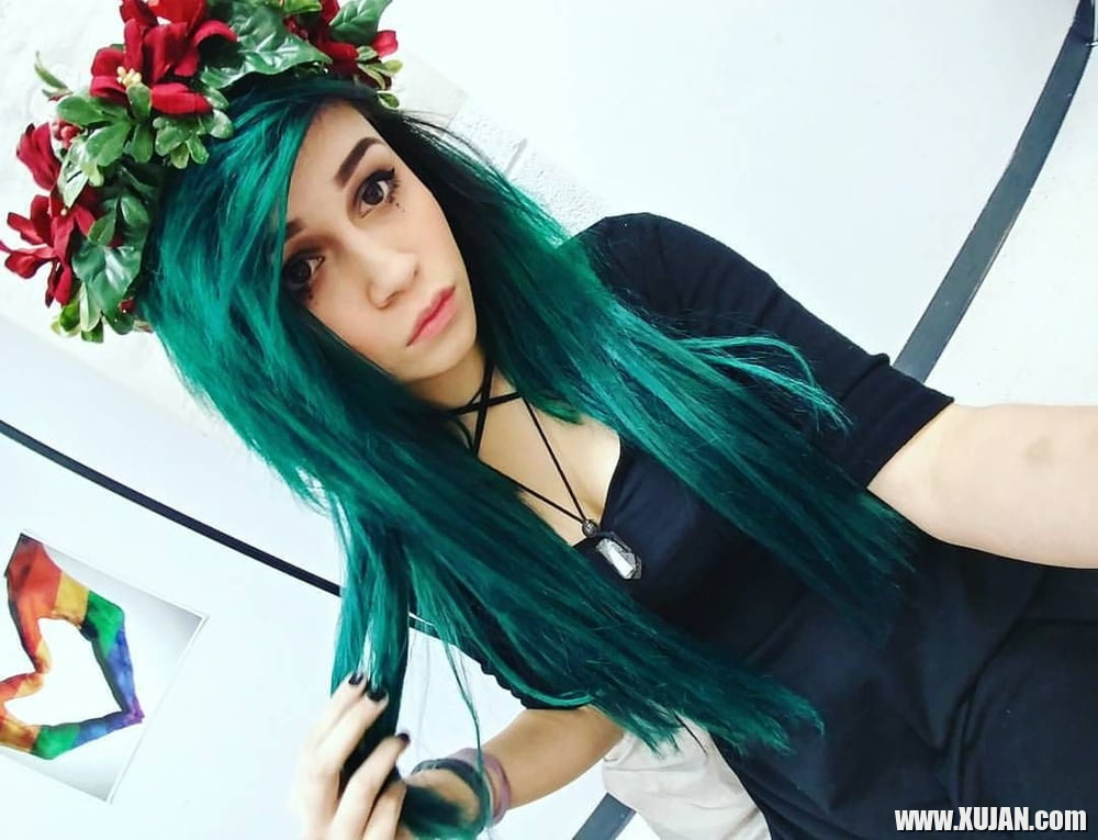 Jerk It With Kylie The Jellyfish - Photo #2341614