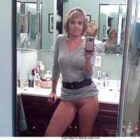 Merk selfiner ays tezh MILF nerits