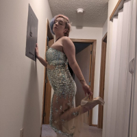 Pashtonakan zgest Strip Tease