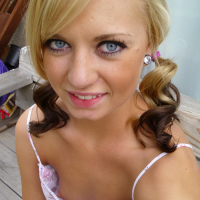 Codie Sweets takes selfshot pictures of her pussy