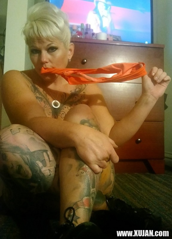 SEQSI ShKIK DAJVATs MILFY ERAZhShTAKAN E STANUM - Photo #2346144