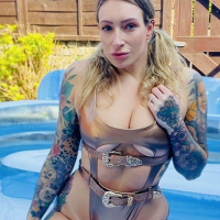 SuperSlutz Ava Austen