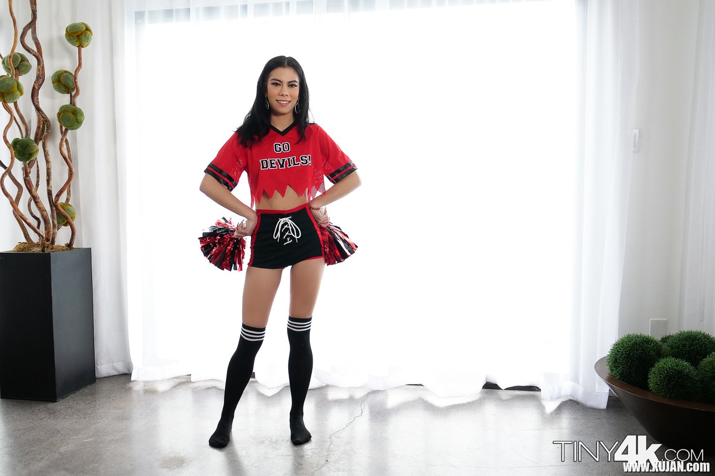 Kinky cheerleader Mila Marie bounces on a rock hard meatpole - Photo #2346570
