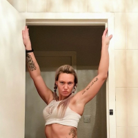 HotAlone Posing home