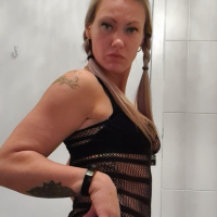 HotAlone Posing home