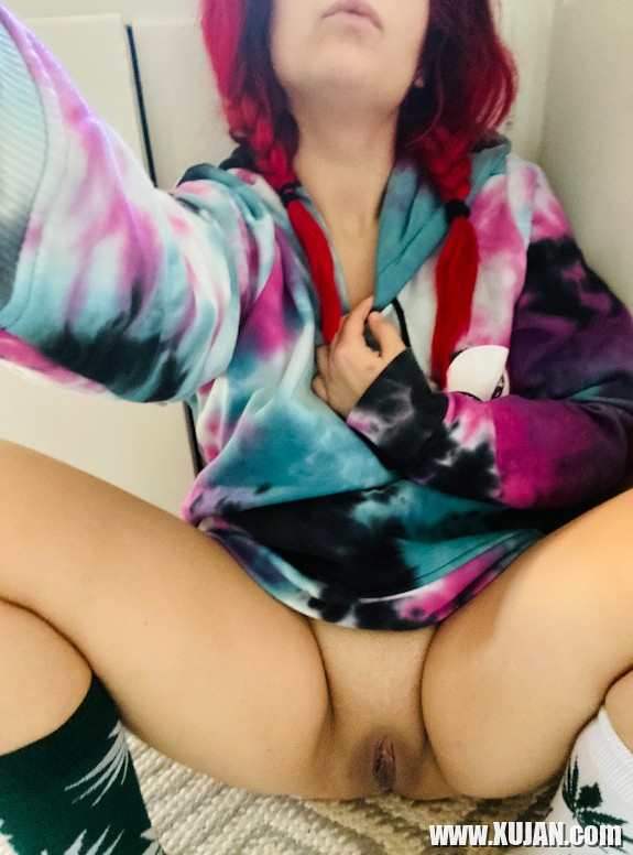 420 Alien pucy - Photo #2352247