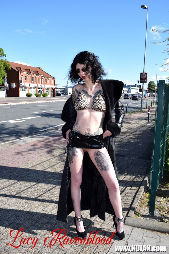 Street hooker ochy - Photo #2352861