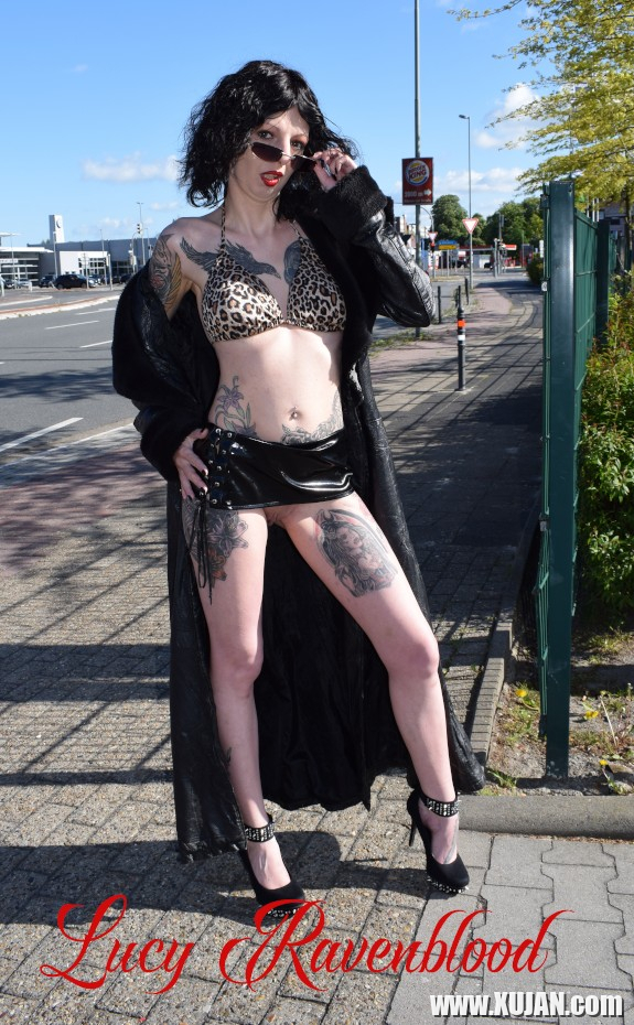 Street hooker ochy - Photo #2352862