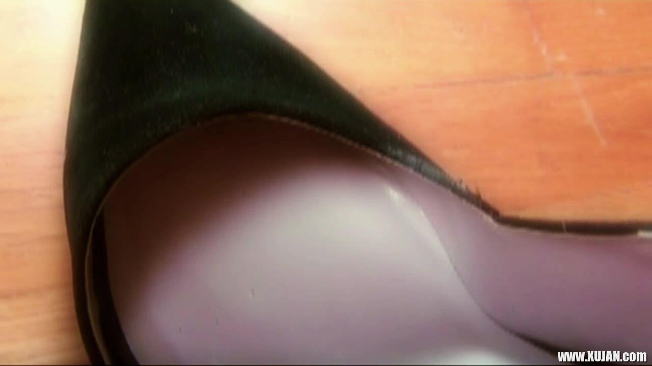 Amateur Lydia kicking balls and milking dudes cock - Photo #2353975