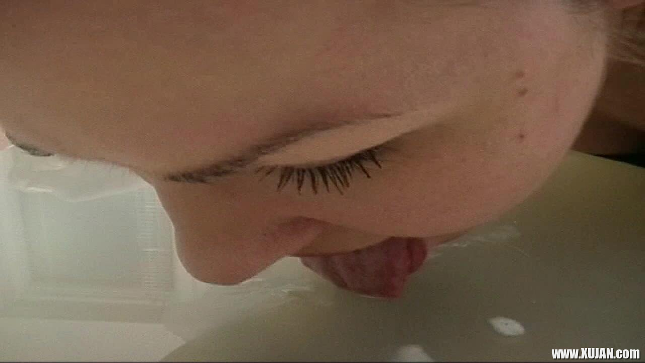 Amateur Lydia blows a fat mans hairy boner - Photo #2354002