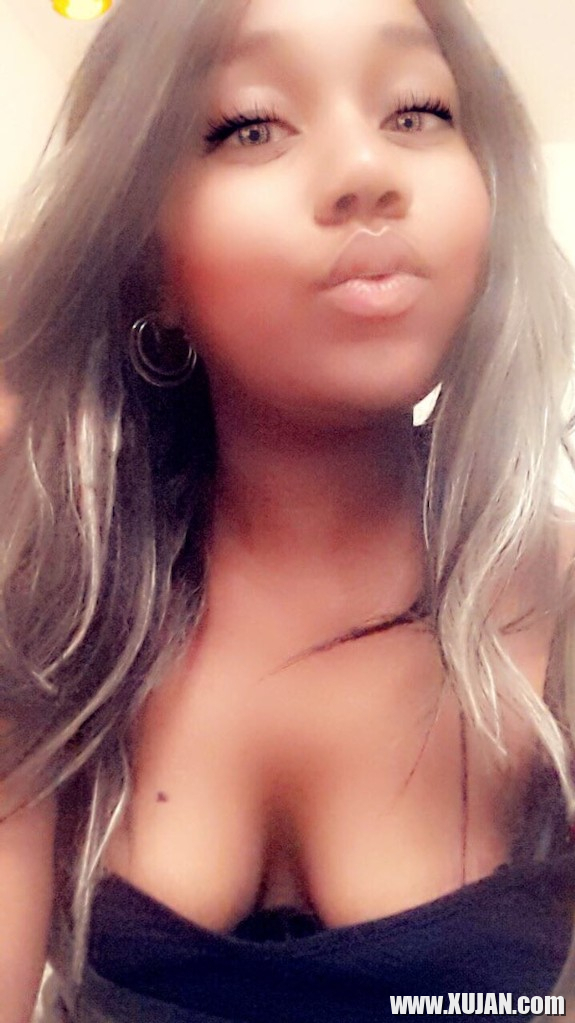 Titties Titties Titties - Photo #2365893