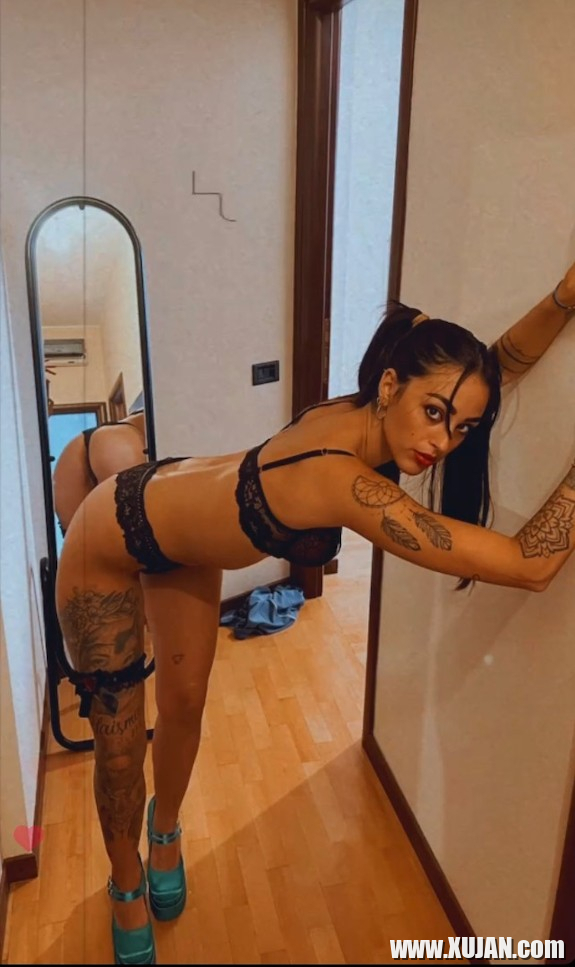 Kharnel OnlyFans y - Photo #2366088
