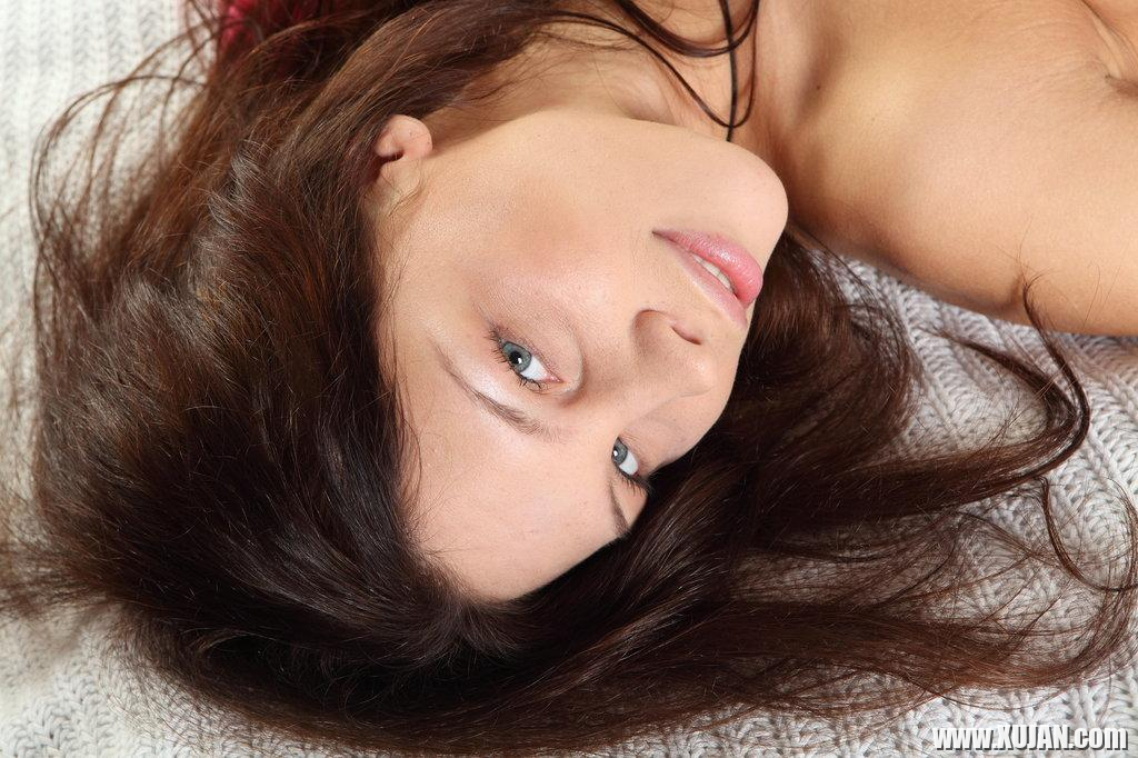 Galina A pulls aside her panties to show you her wet pussy - Photo #2377403