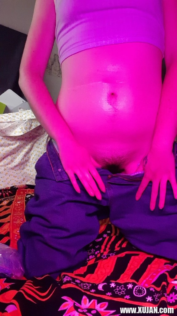 Seqsual Stoner Strip Tease - Photo #2377936