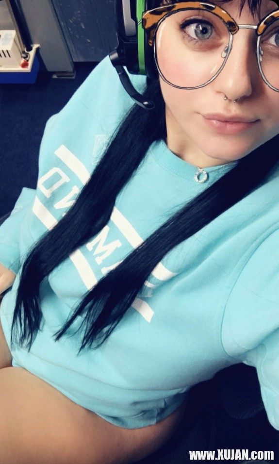 OnlyFans modeli seqsual kadrer - Photo #2379236