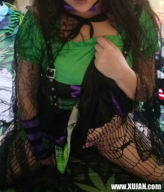Kostyumneri zvarchanq - Photo #2381989
