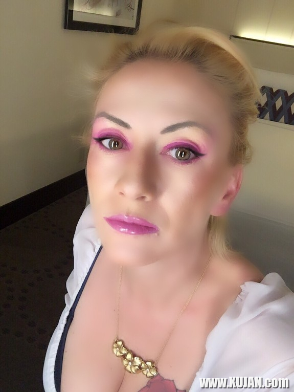 Party Pink Hair - Photo #2386856