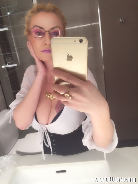 Party Pink Hair - Photo #2386859