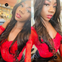 Lola Black XXX Sexy Red havaqatsu
