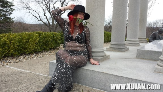 Norma Jen Hot eritasard karmraher gerezmanaqareri mej - Photo #2388842