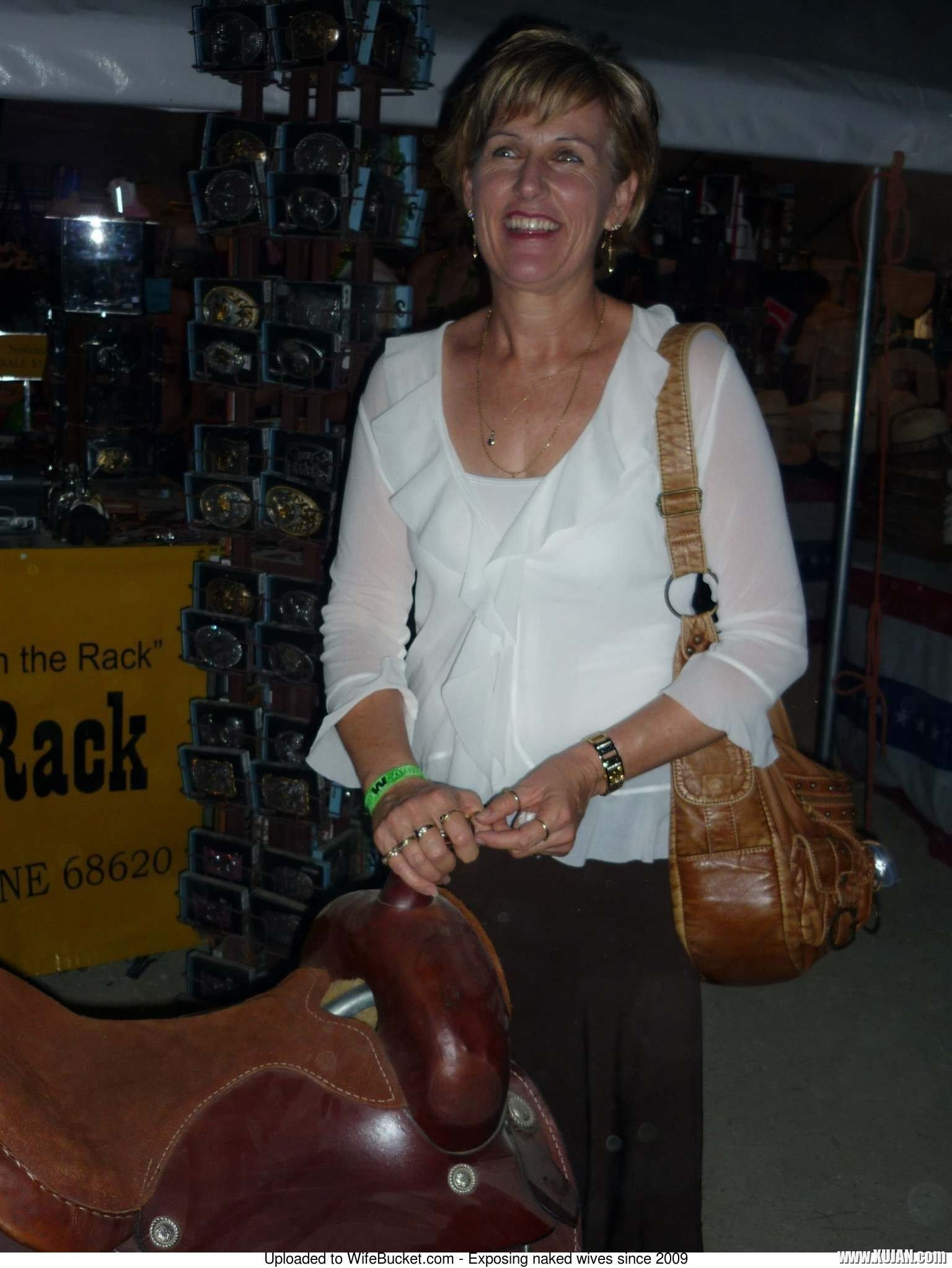 Seqstingayin nkarner ev merk tesakhtsik ays tatikits - Photo #2394222