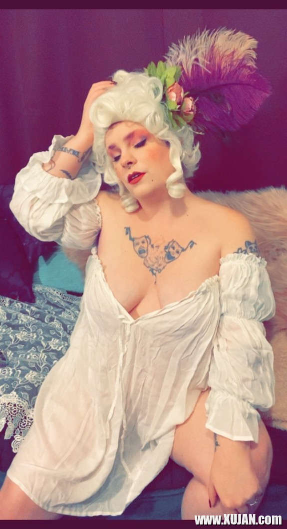 Lady Bunny Hot Court Amary motenum e - Photo #2398381