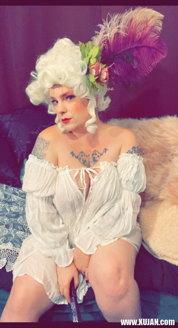 Lady Bunny Hot Court Amary motenum e - Photo #2398383