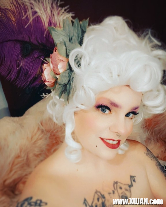 Lady Bunny Hot Court Amary motenum e - Photo #2398385