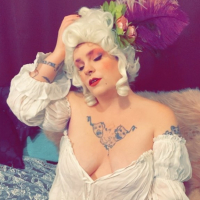 Lady Bunny Hot Court Amary motenum e