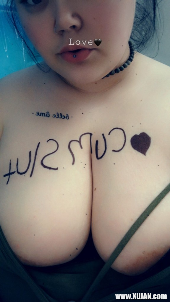 CumSlut n im anunn e - Photo #2399826